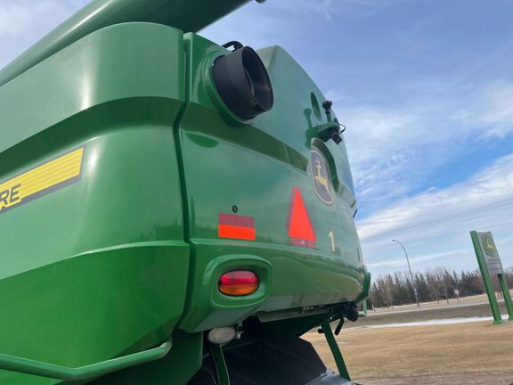 2021 John Deere S780 Combine