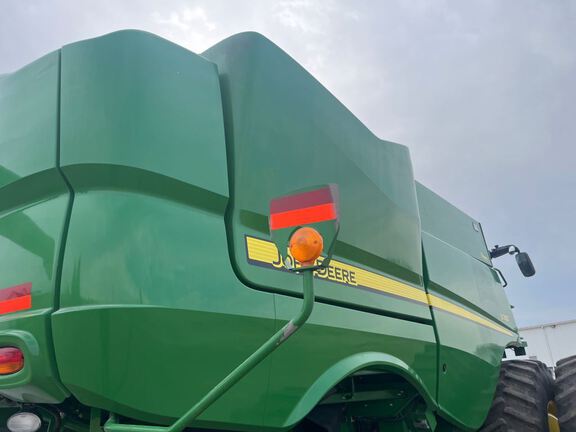 2021 John Deere S780 Combine