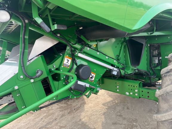 2021 John Deere S780 Combine
