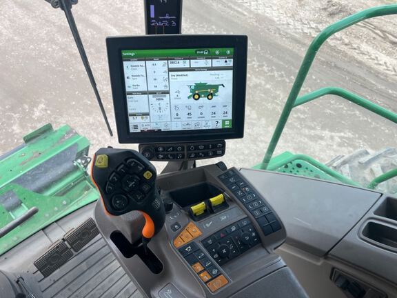 2021 John Deere S780 Combine