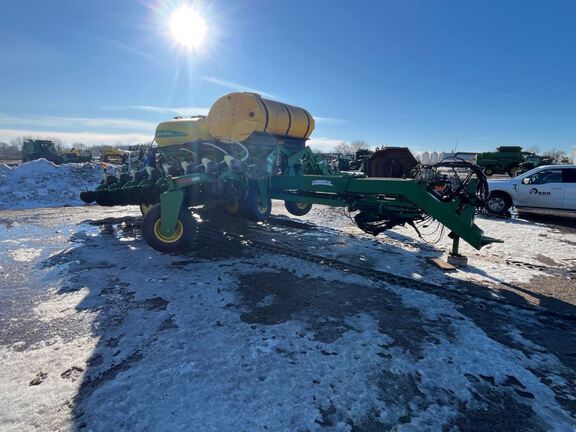 2009 Misc 24R22 Planter