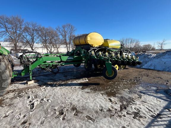 2009 Misc 24R22 Planter