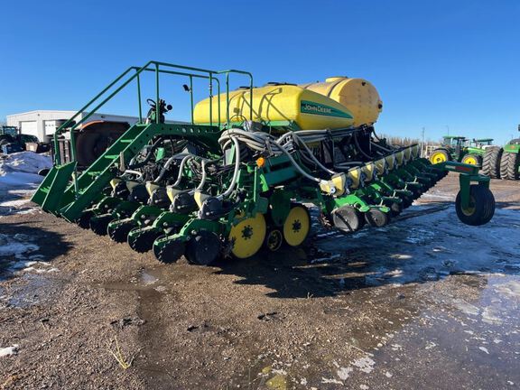 2009 Misc 24R22 Planter