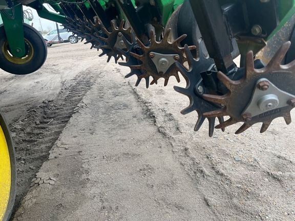 2009 Misc 24R22 Planter