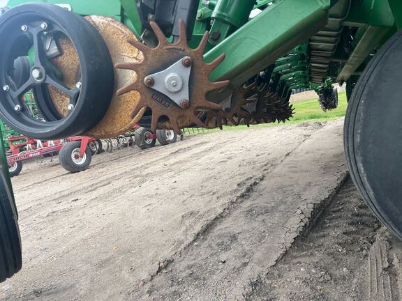 2009 Misc 24R22 Planter