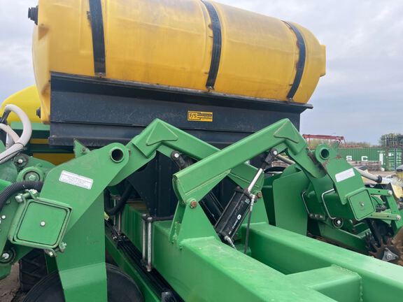 2009 Misc 24R22 Planter