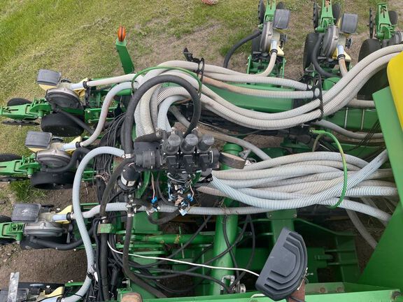 2009 Misc 24R22 Planter