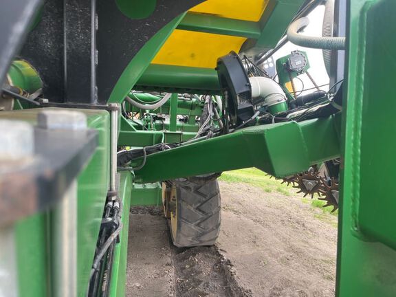 2009 Misc 24R22 Planter