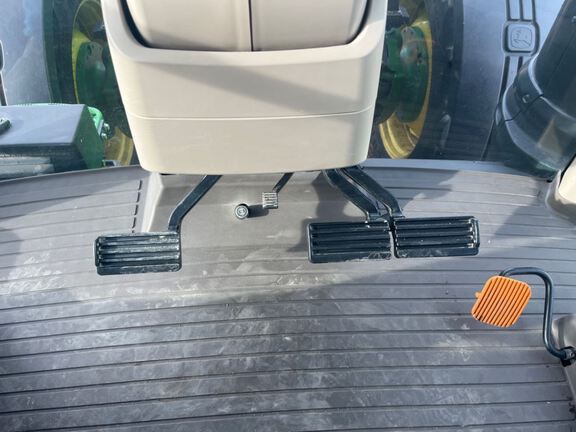 2016 John Deere 8345R Tractor