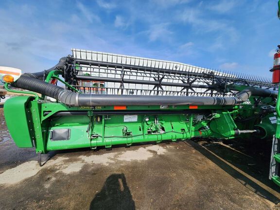 2020 John Deere 740FD Header Combine