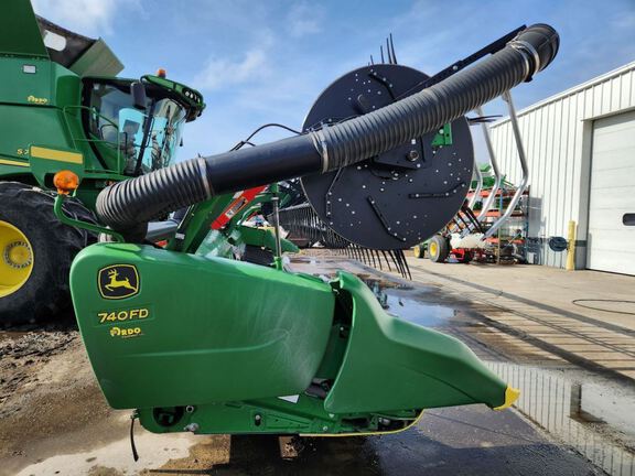 2020 John Deere 740FD Header Combine