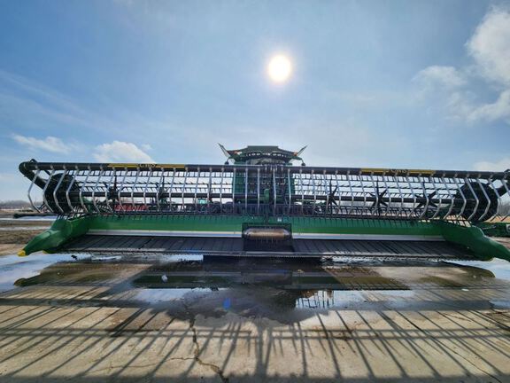 2020 John Deere 740FD Header Combine