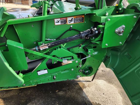 2020 John Deere 740FD Header Combine