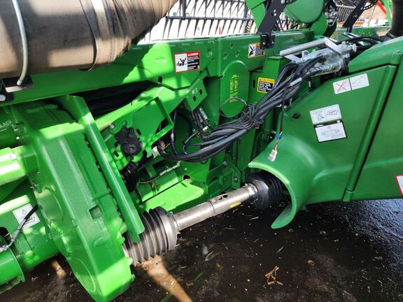 2020 John Deere 740FD Header Combine