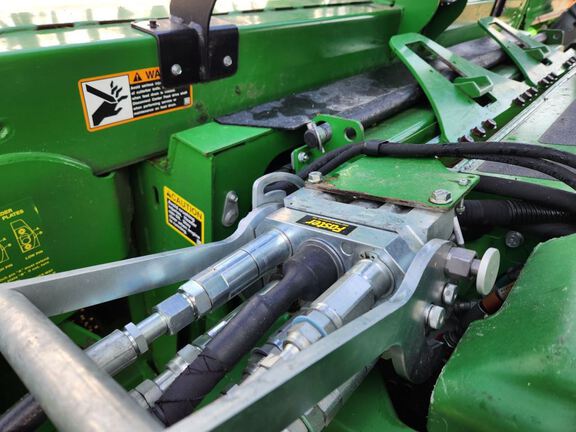 2020 John Deere 740FD Header Combine
