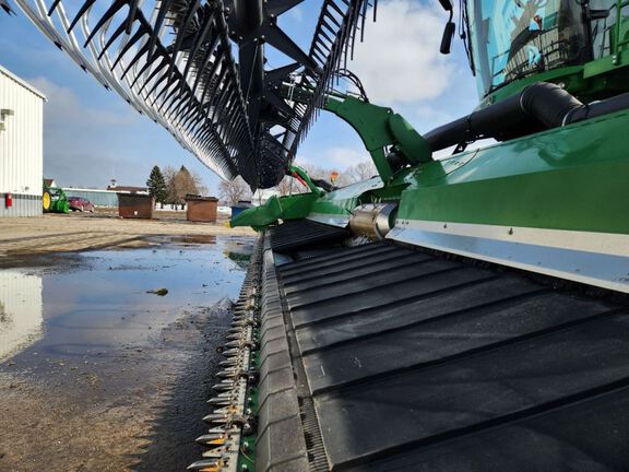 2020 John Deere 740FD Header Combine