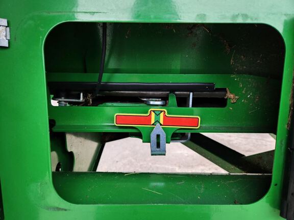 2023 John Deere RD40F Header Combine