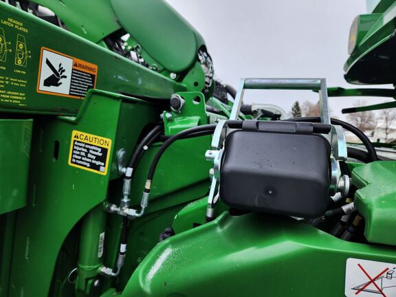 2023 John Deere RD40F Header Combine