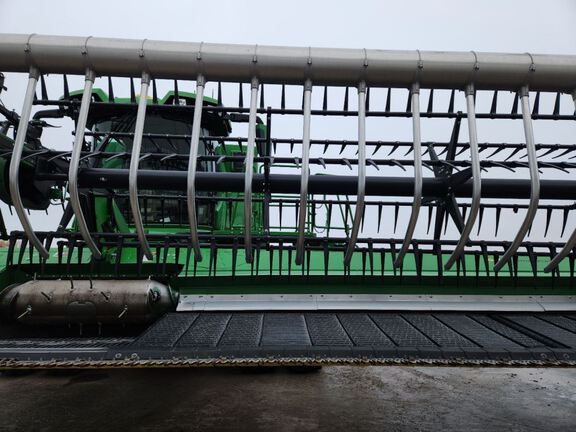 2023 John Deere RD40F Header Combine