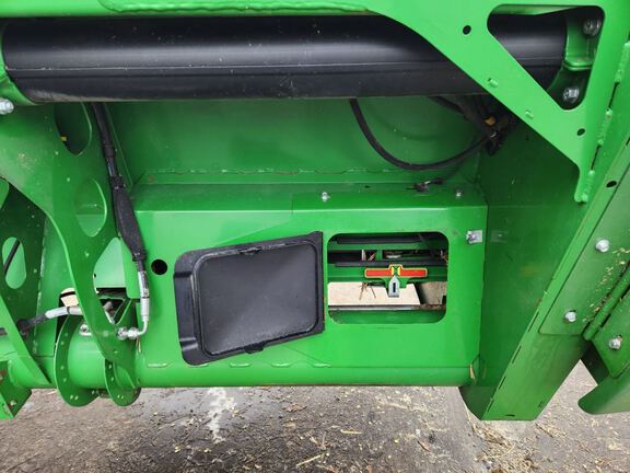 2020 John Deere 740FD Header Combine