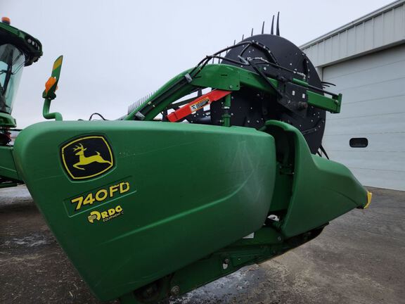 2020 John Deere 740FD Header Combine