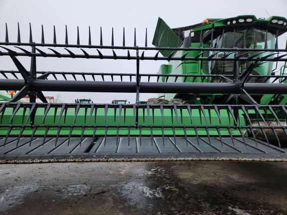 2020 John Deere 740FD Header Combine