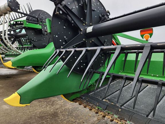 2020 John Deere 740FD Header Combine