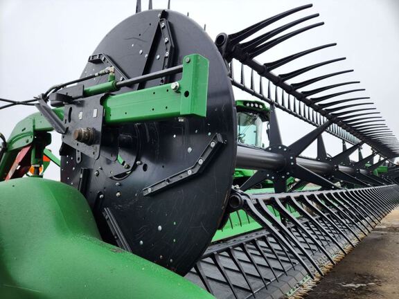 2020 John Deere 740FD Header Combine