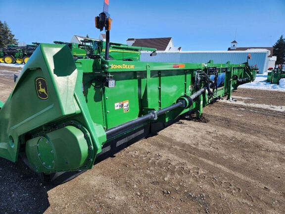 2024 John Deere C18R Header Corn Head