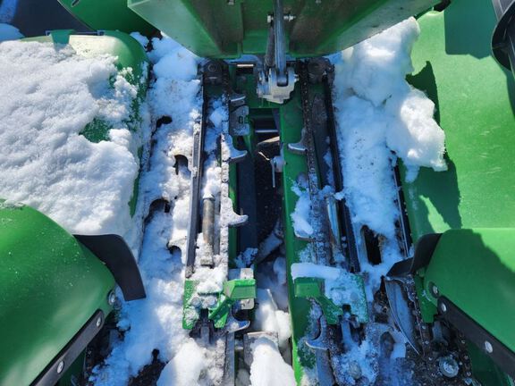 2024 John Deere C18R Header Corn Head