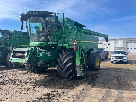 2023 John Deere S780 Combine