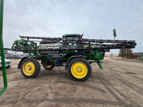 2023 John Deere 412R Sprayer/High Clearance