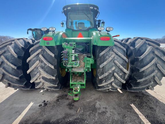2012 John Deere 9560R Tractor 4WD
