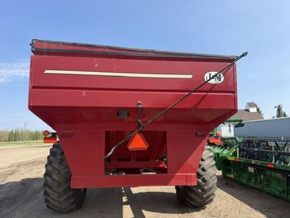 J&M 875-18 Grain Cart