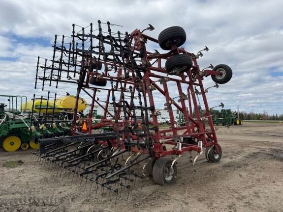 Wil-Rich QUAD 5 Field Cultivator
