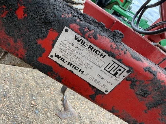 Wil-Rich QUAD 5 Field Cultivator