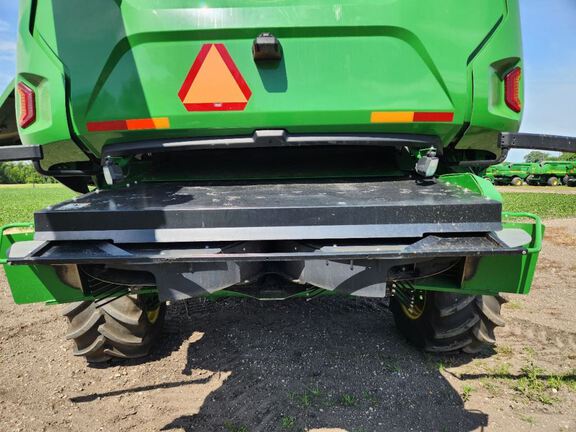 2023 John Deere X9 1100 Combine