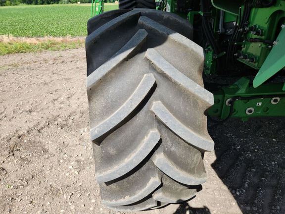 2023 John Deere X9 1100 Combine