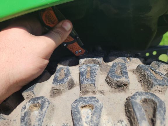 2019 John Deere X739 Garden Tractor