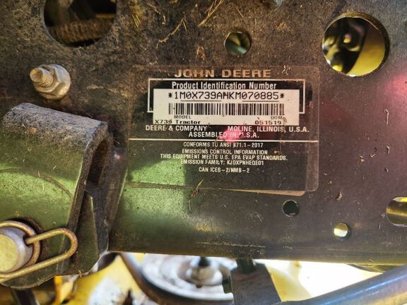 2019 John Deere X739 Garden Tractor
