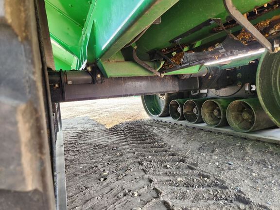 2022 Brent 2596 Grain Cart