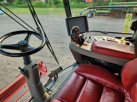 2013 Case 9230 Combine