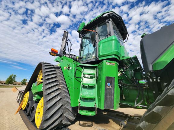 2025 John Deere 9RX 640 Tractor Rubber Track