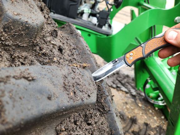 2025 John Deere 6M 180 Tractor