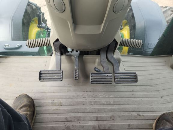2025 John Deere 8R 310 Tractor