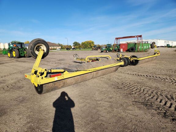 Degelman LR7645 Roller