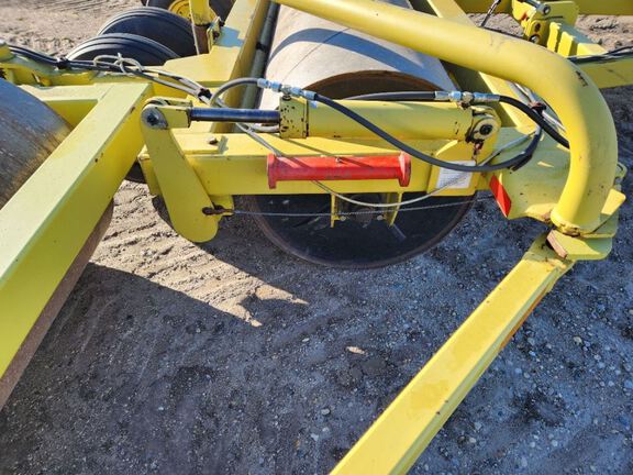 Degelman LR7645 Roller