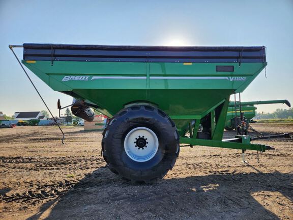 2025 Brent V1100 Grain Cart