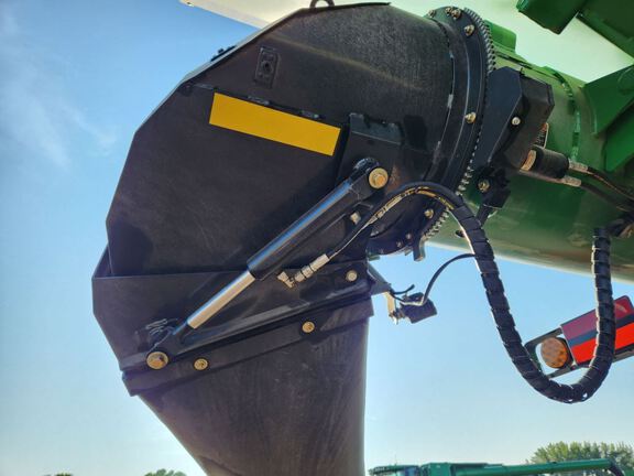 2025 Brent V1100 Grain Cart