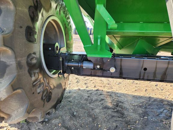 2025 Brent V1100 Grain Cart